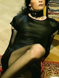 Gorgeous tranny cutie enjoys the taste of semen