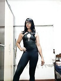 Sakura Nakamura is in shape and ready for action just like in sports