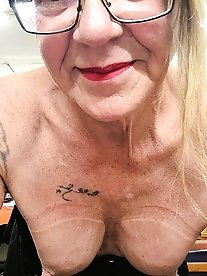 Girlfriends are not angels when choosing sexy bras to try on