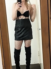 GROOBYGIRLS Hot Sun Hot Sex Alia and Buck s sweaty beach scene