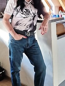 A man gets what he wants from these ladyboy girls